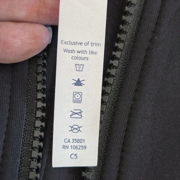 Lululemon's Embrace The Space Hoodie Black Size 4 Oversized Hoodie After Workout - Picture 5 of 14